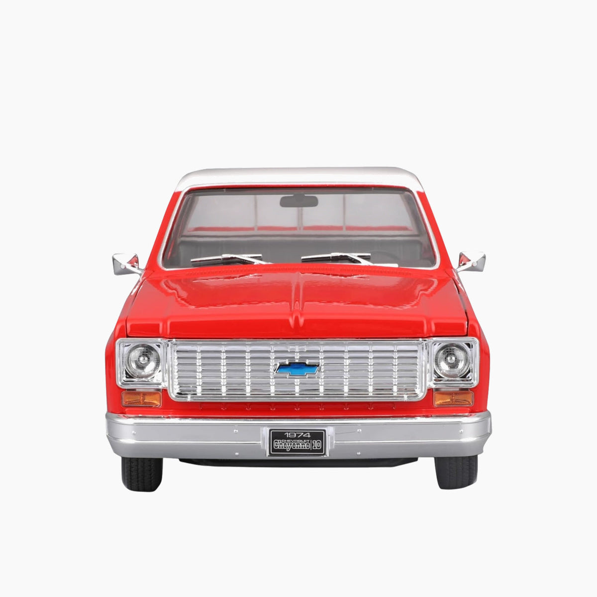 Maisto 1974 Chevrolet C10 Cheyenne Super Die-Cast Model Car – 1:18 Scale