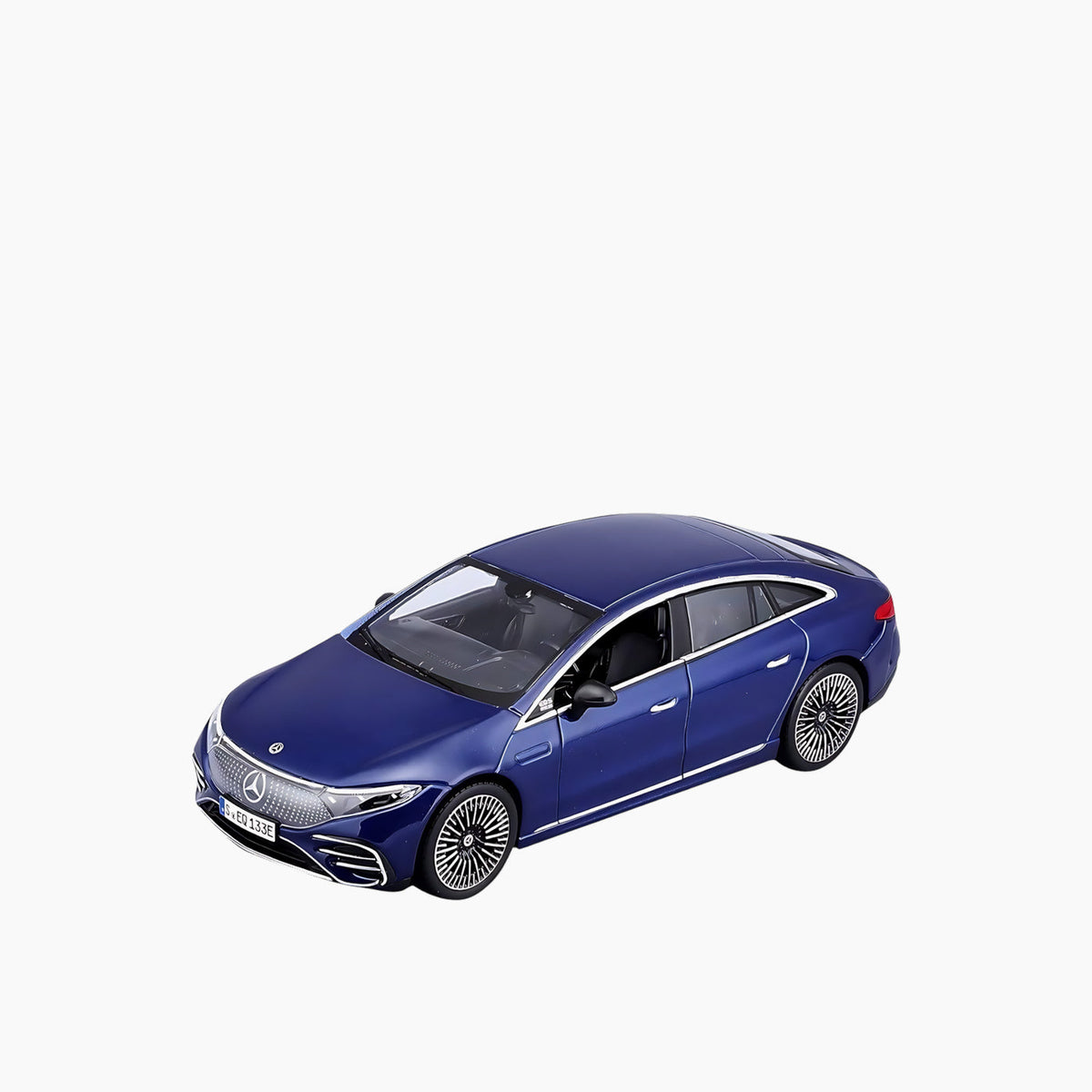 Maisto 2022 Mercedes-Benz EQS Die-Cast Model Car – 1:27 Scale
