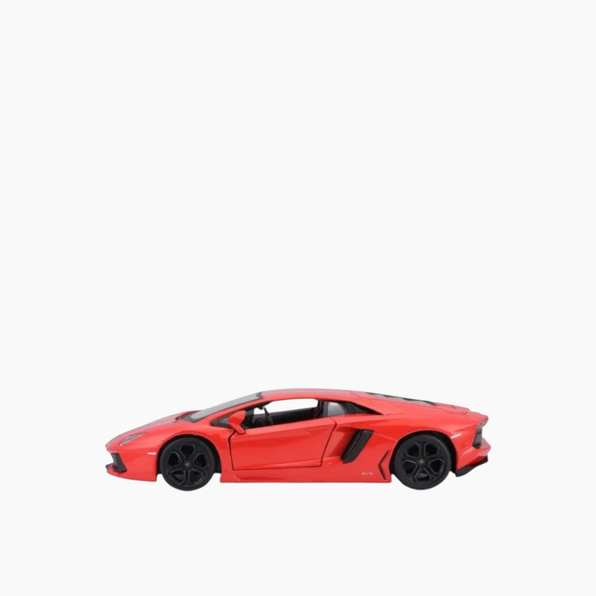 Maisto Lamborghini Aventador LP 700-4 Die-Cast Model Car – 1:24 Scale