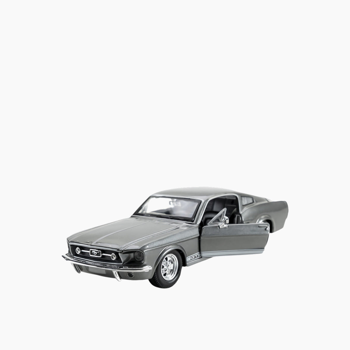 Maisto 1967 Ford Mustang GT Die-Cast Model Car – 1:24 Scale