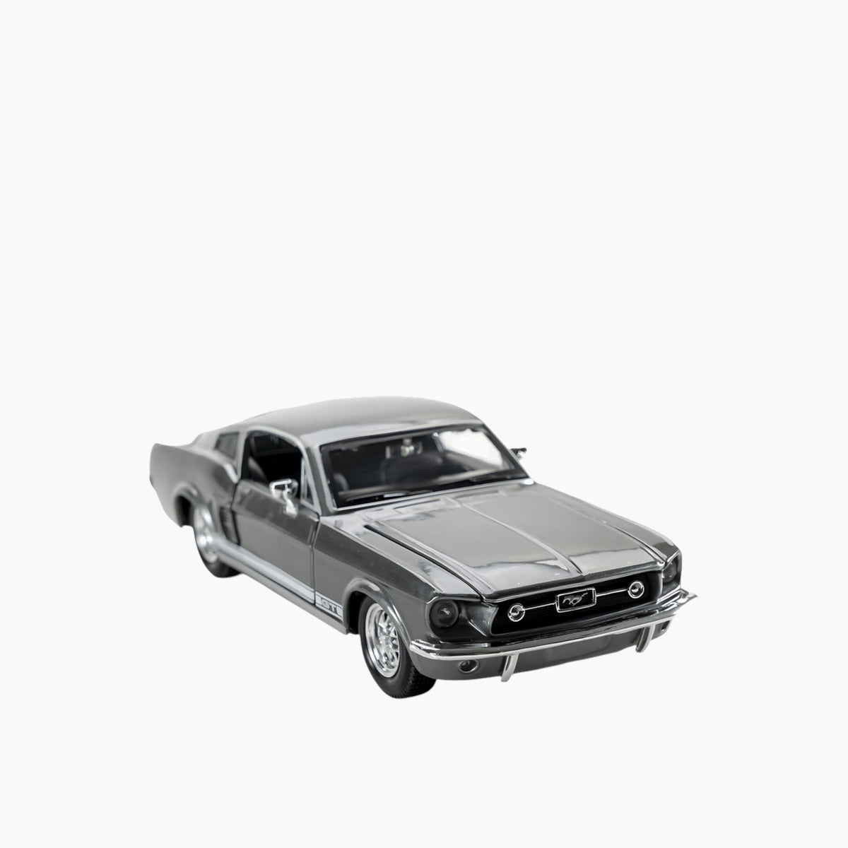 Maisto 1967 Ford Mustang GT Die-Cast Model Car – 1:24 Scale