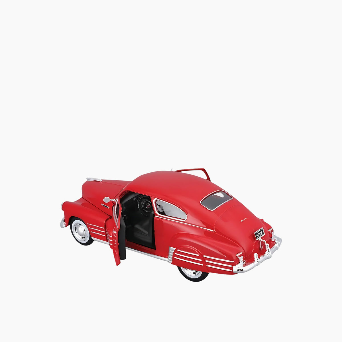 Maisto 1948 Chevrolet Fleetline Aerosedan Die-Cast Model Car – 1:24 Scale