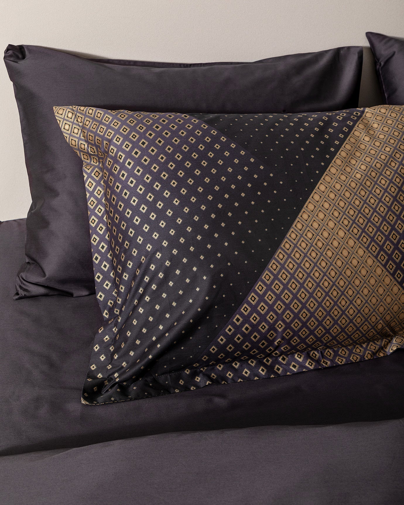 Aleon King Size Luxury Satin Duvet Cover Set - Madame Coco JO