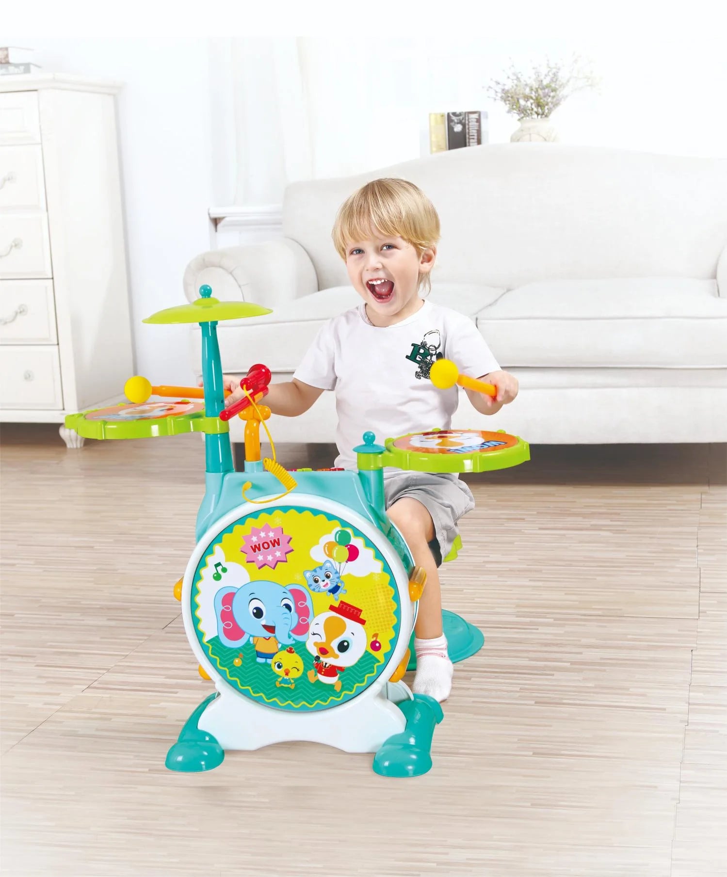 HOLA – Banging Bopping Drum Set