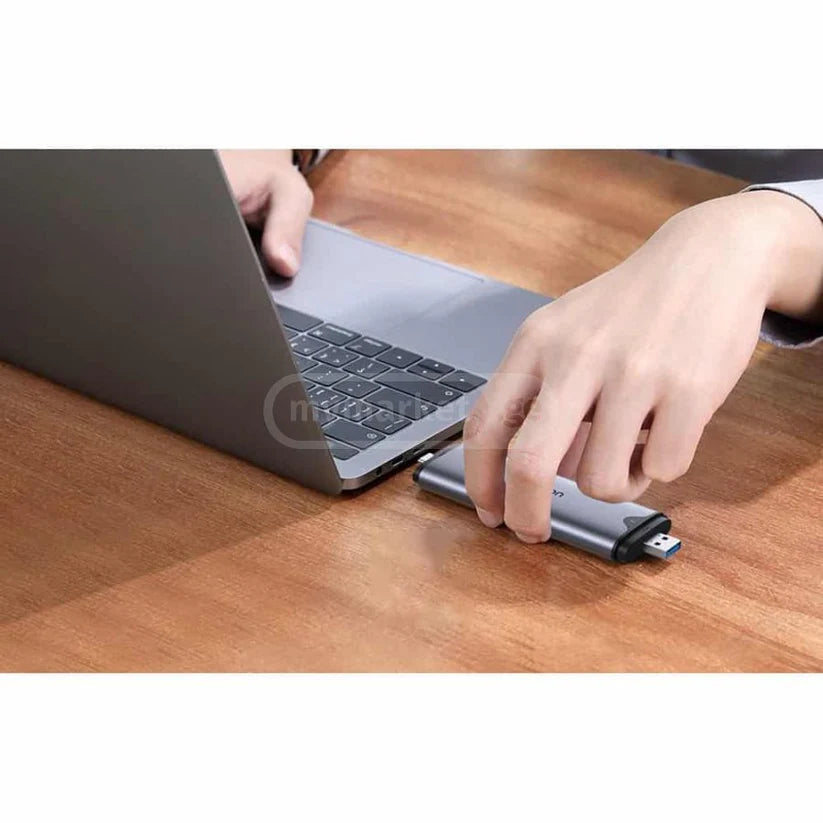 علبة UGREEN لتحويل SSD M.2 NVMe إلى خارجي بمنفذي USB-C وUSB-A