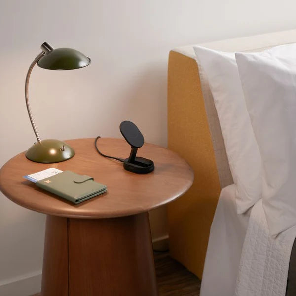 Belkin Convertible Magnetic Wireless Charging Stand with Qi2 15W WIA008btWH