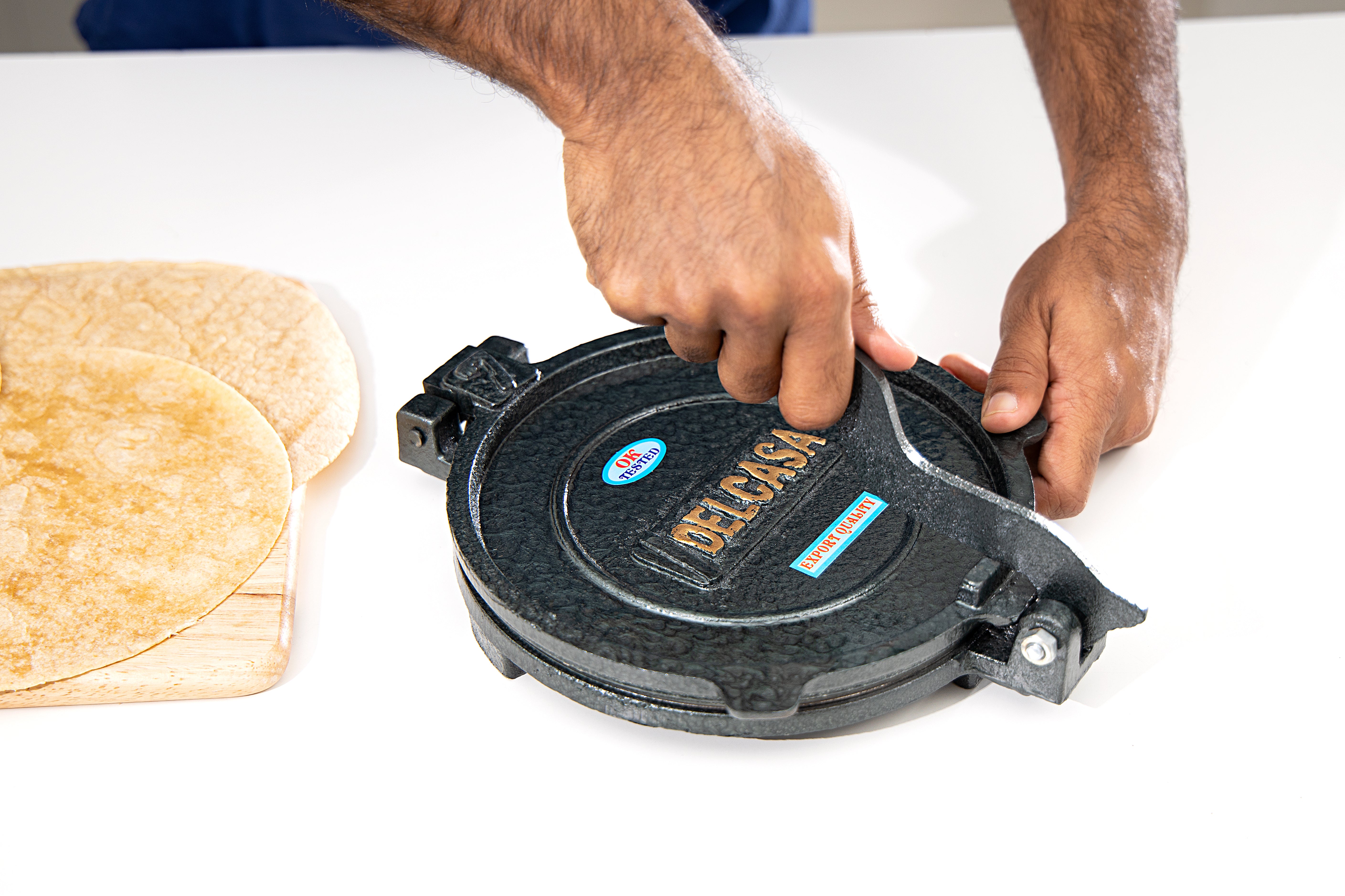 Delcasa Mexican Tortilla Press Cast Iron & Steel