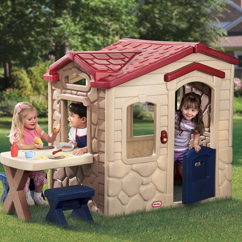 Little Tikes Picnic on the Patio Playhouse – Kids Play House with Table & Accessories