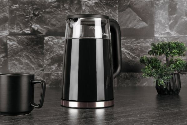 سخان ماء كهرباء ديجيتال 1.7 لتر من Berlinger Haus - بلاك روز
