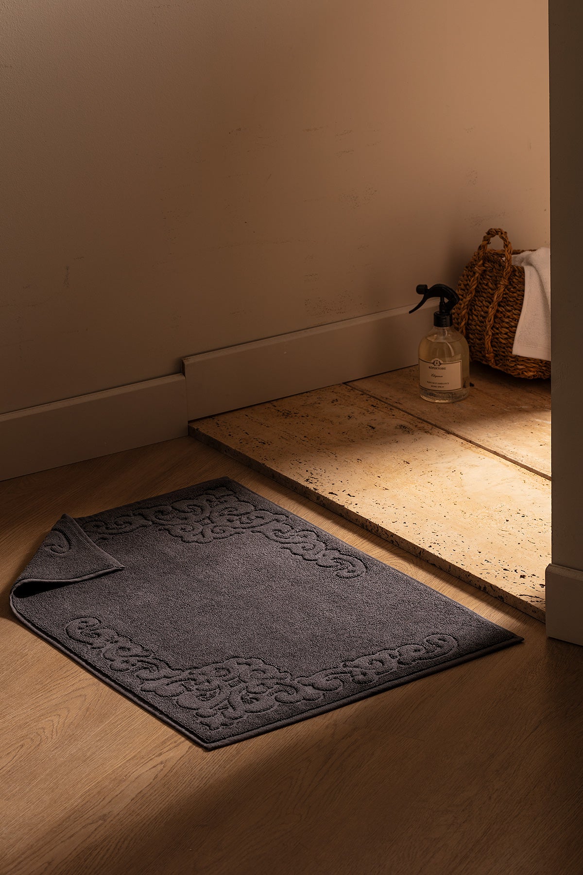 Orlena Foot Towel - Madame Coco JO