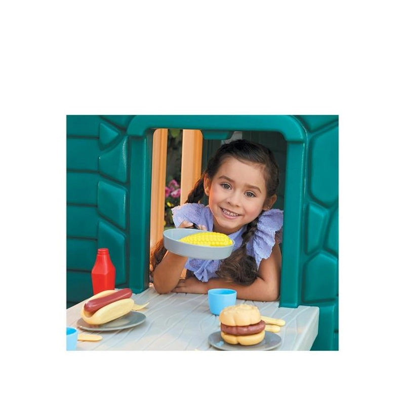 Little Tikes Picnic on the Patio Playhouse – Kids Play House with Table & Accessories