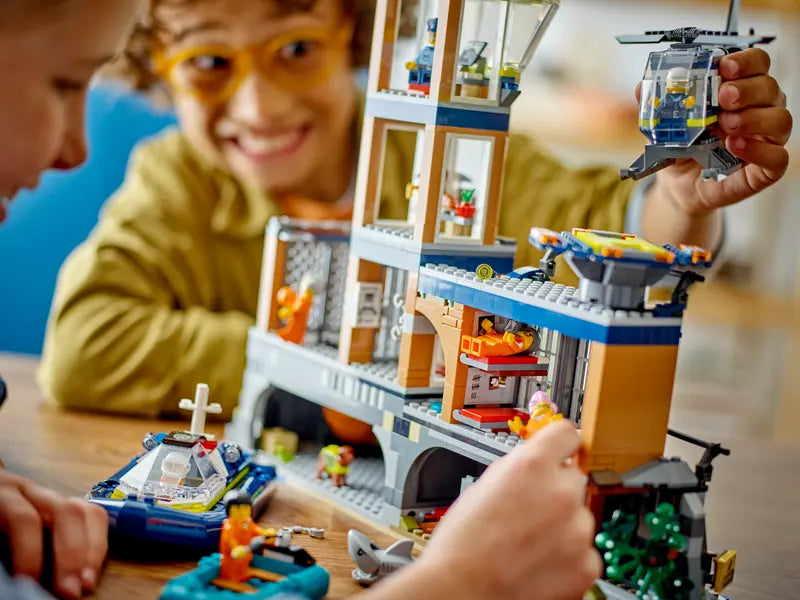 LEGO سيتي – جزيرة السجن مع 7 شخصيات – مغامرة الشرطة