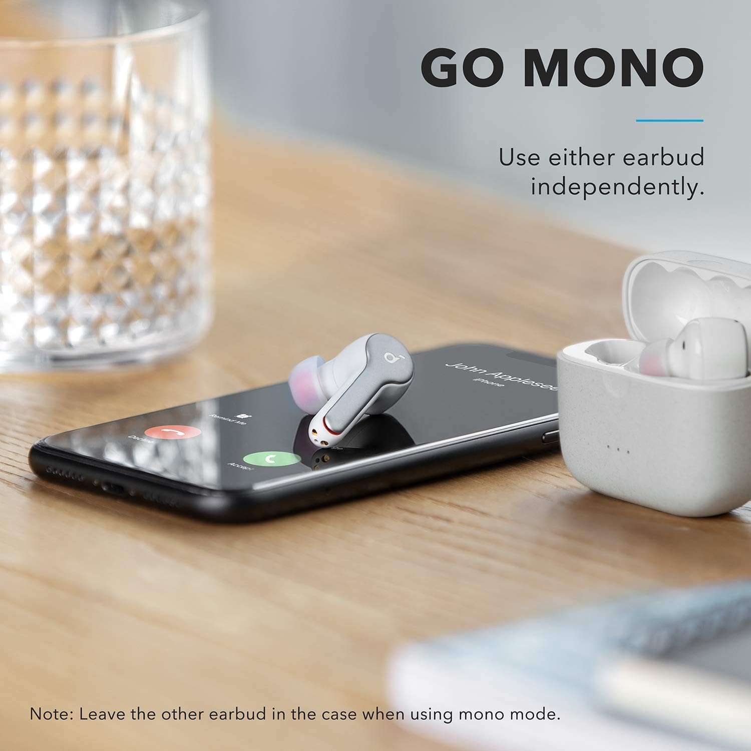 سماعات أذن اللاسلكية من أنكر بخاصية إلغاء الضوضاء - بيضاء