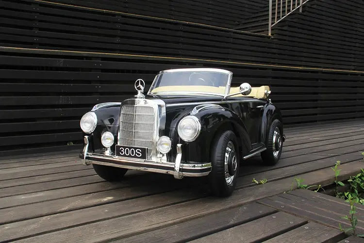 Mercedes-Benz 300S Licensed Ride-On Car – Kids Electric Toy