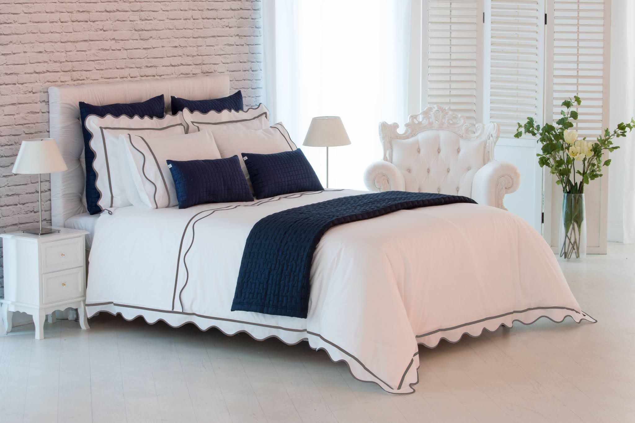 طقم بيت لحاف 6 قطع مجوز كبير بدون حشوة - أبيض ورمادي بني