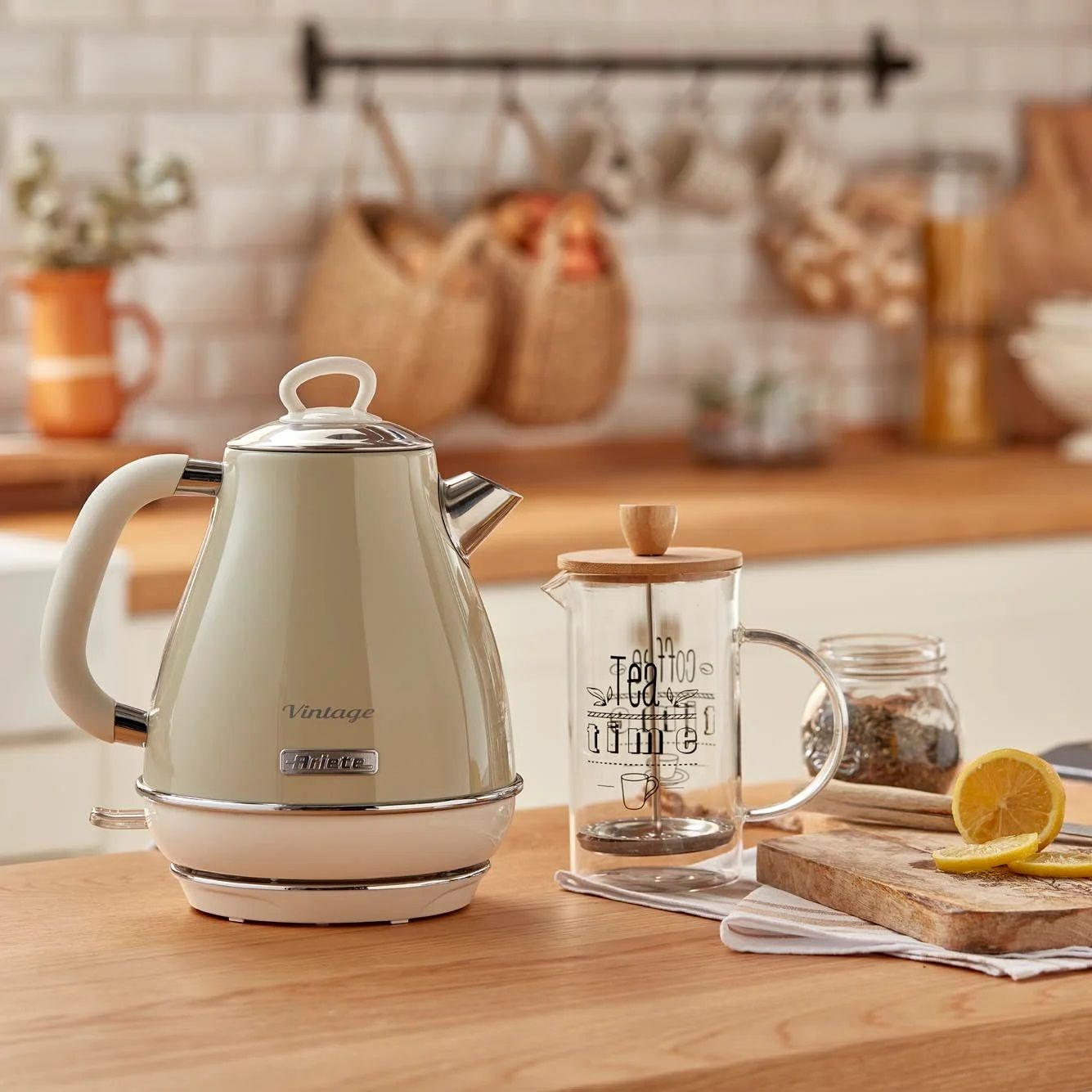 Ariete Vintage Electric Kettle – 1.7L – Classic Design