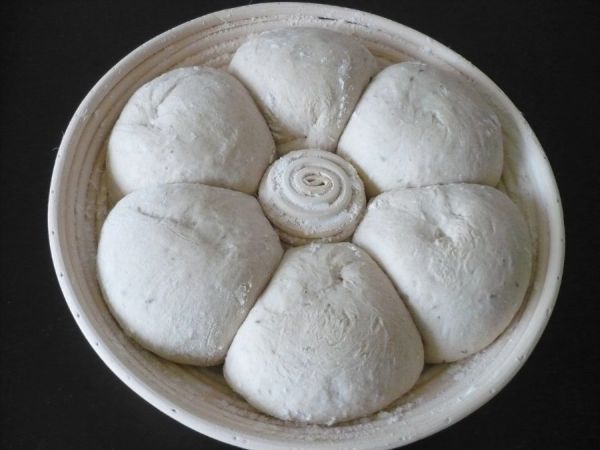 سلة تخمير العجين 28 سم Ibili Banneton – بيج عملية