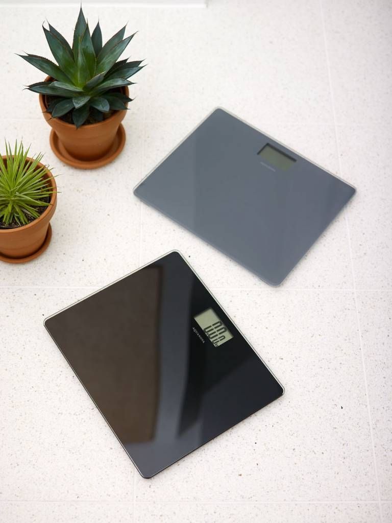 Aquanova Balanza Bathroom Scale – Sleek Belgian Glass Design