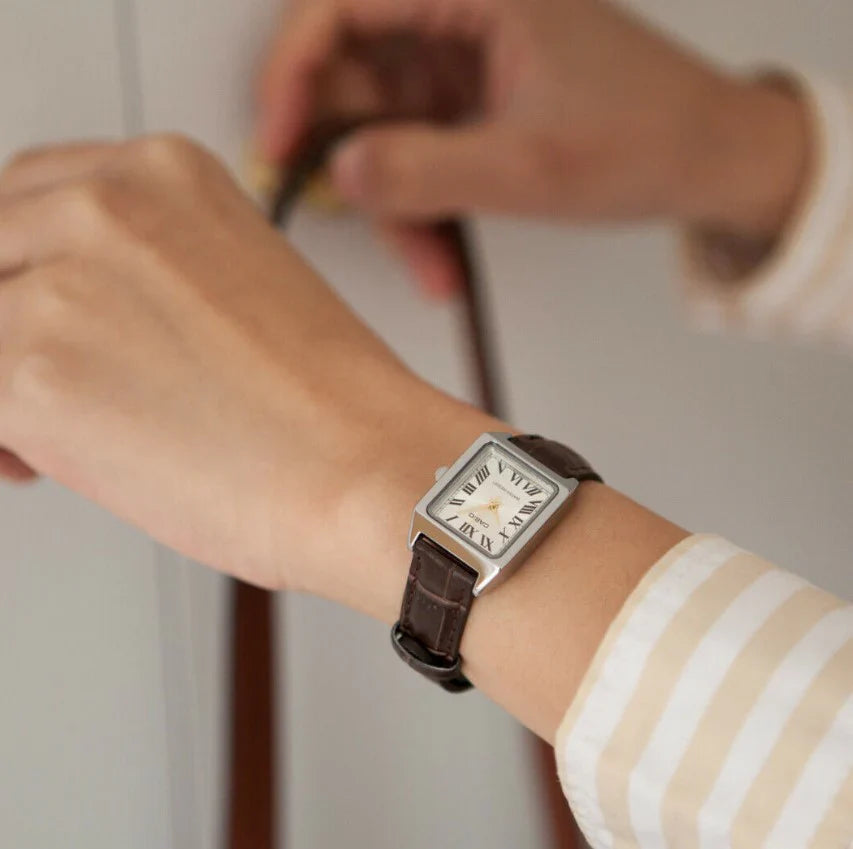 CASIO LTP-V007L-9B WOMEN WATCH