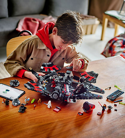 LEGO ستار وورز - ذا دارك فالكون 75389