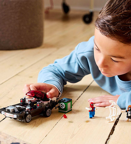 LEGO مارفل - سبايدر مان ضد فينوم: سيارة العضلات 76309