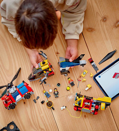LEGO سيتي ريمكس – هليكوبتر، شاحنة إطفاء وغواصة 60 قطعة