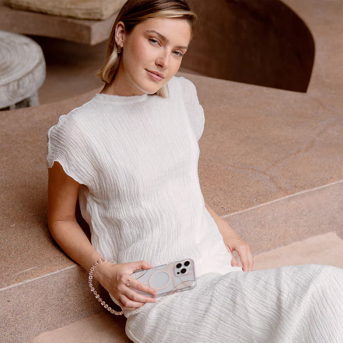 UNIQ COEHL IPHONE 16 PRO (2024) 6.3 MAGNETIC CHARGING VERDURE - SPRING BLOSSOM