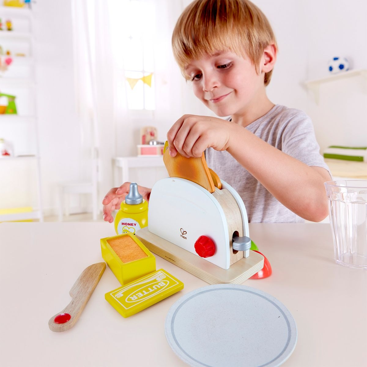 Hape Magnetic Art Box Set