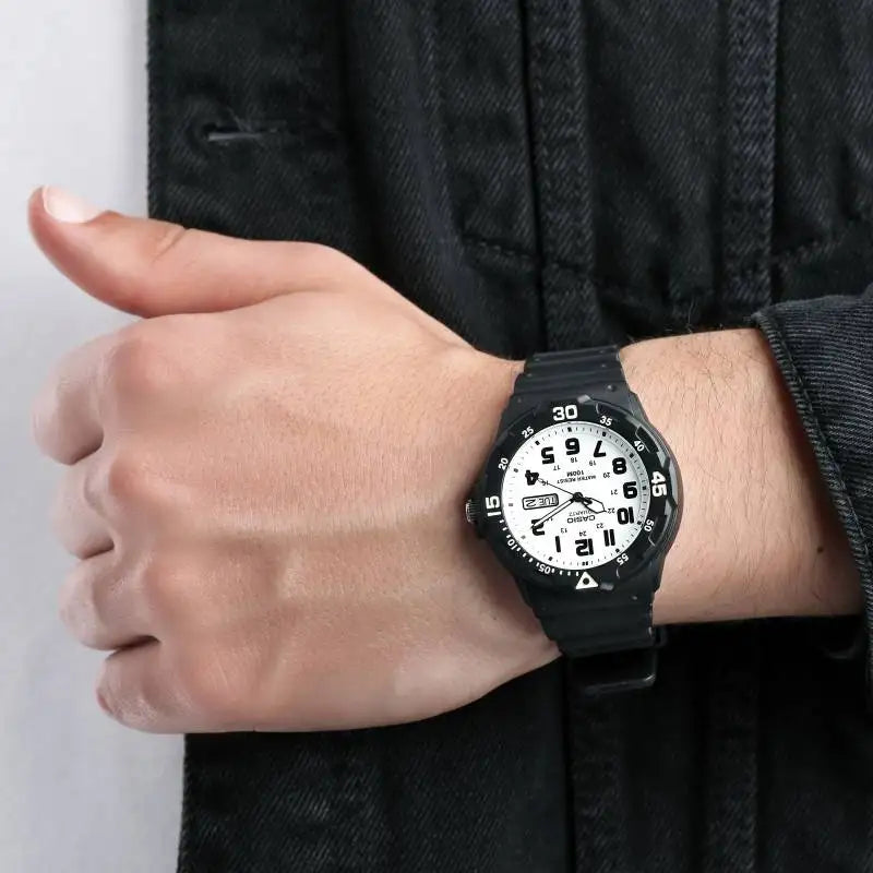 Casio Men's Black and White MRW-200H-7BV