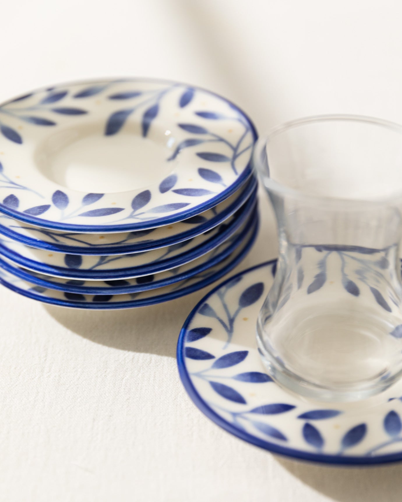 Luxe Bifurquer 6-piece Tea Glass Saucer Set - Madame Coco JO