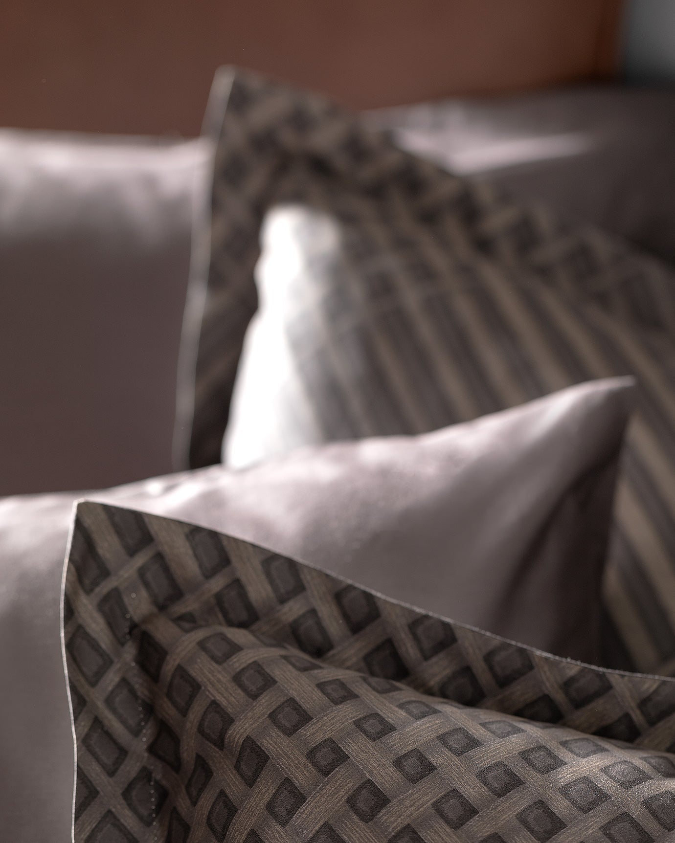 Alcon King Size Luxury Satin Duvet Cover Set - Madame Coco JO