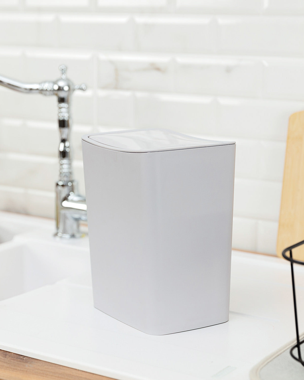 Olivier Switch Trash Can 4lt - Madame Coco JO