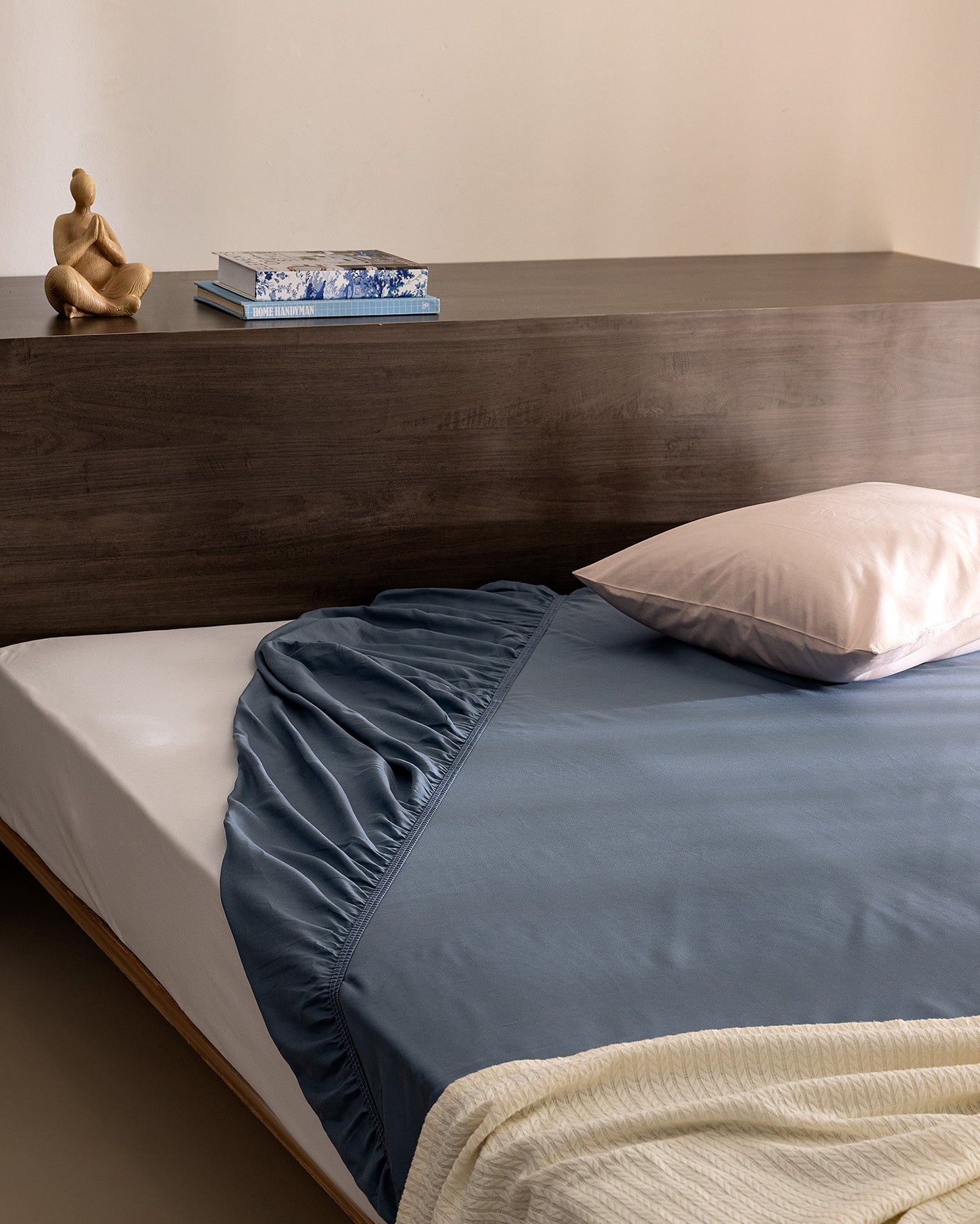 Ciel Satin Fitted Sheet - Madame Coco JO
