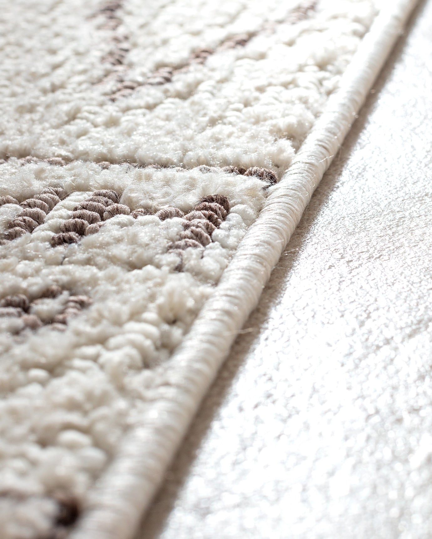 Chessy Carpet - Madame Coco JO