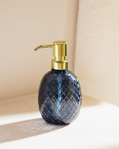 Tracy Layer Soap Dispenser - Madame Coco JO