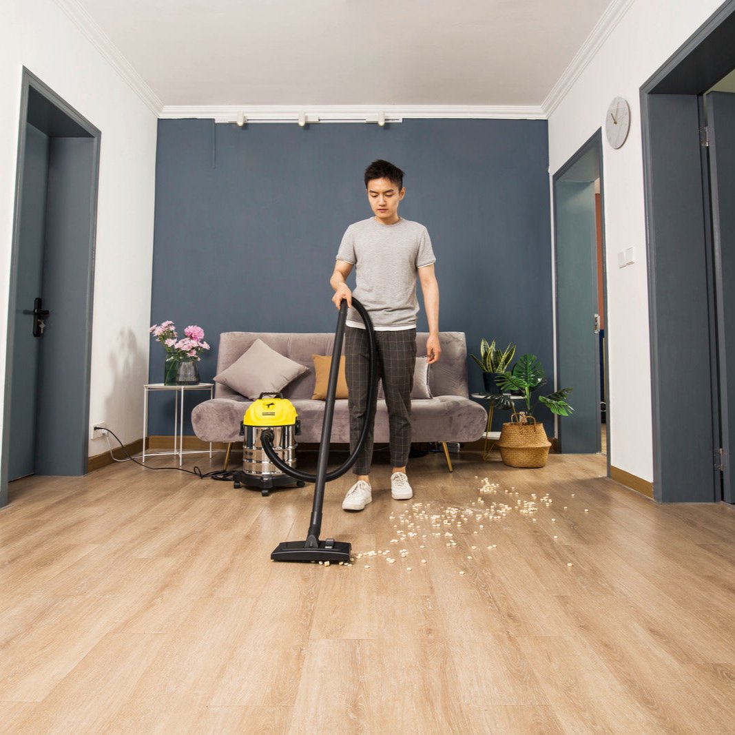 مكنسة كهربائية كارشر للتنظيف الجاف والرطب WD 1s Classic