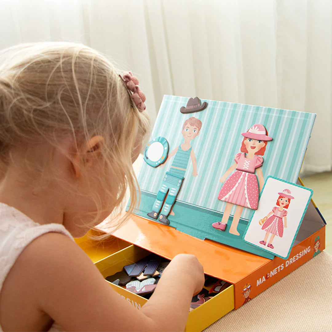 لعبة الأزياء للأولاد والبنات المغناطيسية