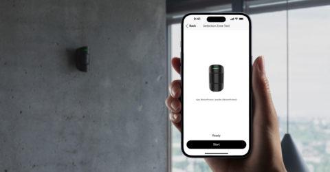 من اجاكس MotionProtect Fibra كاشف الحركة السلكي الداخلي باللون الأسود