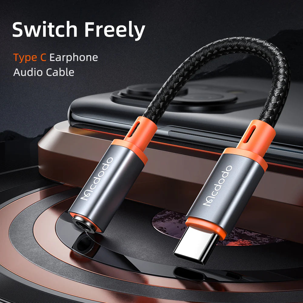 محول مكدودو تايب سي إلى إيه يو إكس مقاس 3.5 ملم - أسود