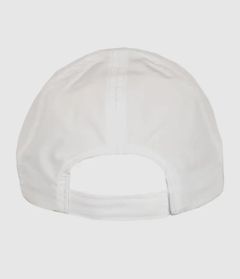 قبعة TECH CAP بيضاء – تصميم عصري ومريح