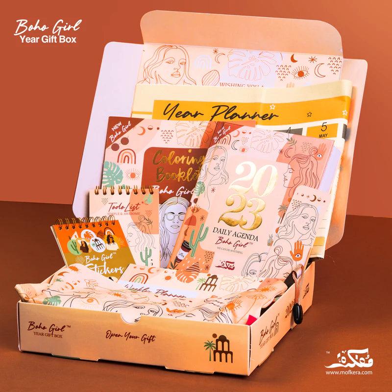 فيروزي - مجموعة هدايا أجندة 2023 - فتاة بوهو