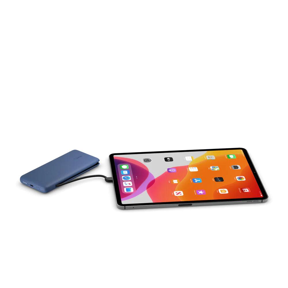 باور بانك بيلكن 10,000 مللي أمبير يو إس بي سي مع كابلات مدمجة - أسود & أزرق