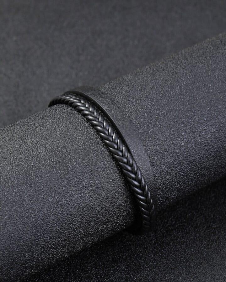 Fashionable And Popular Men Braided Detail Bracelet PU For Jewelry Gift And For A Stylish Look