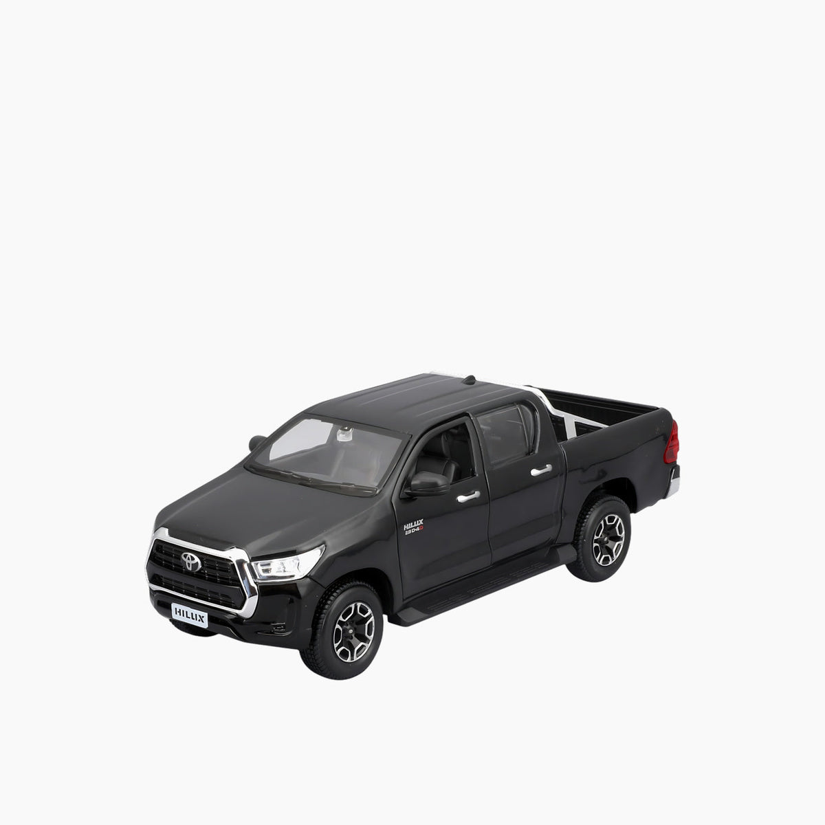 Maisto Toyota Hilux Die-Cast Model Car – 1:27 Scale