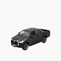 Maisto Toyota Hilux Die-Cast Model Car – 1:27 Scale