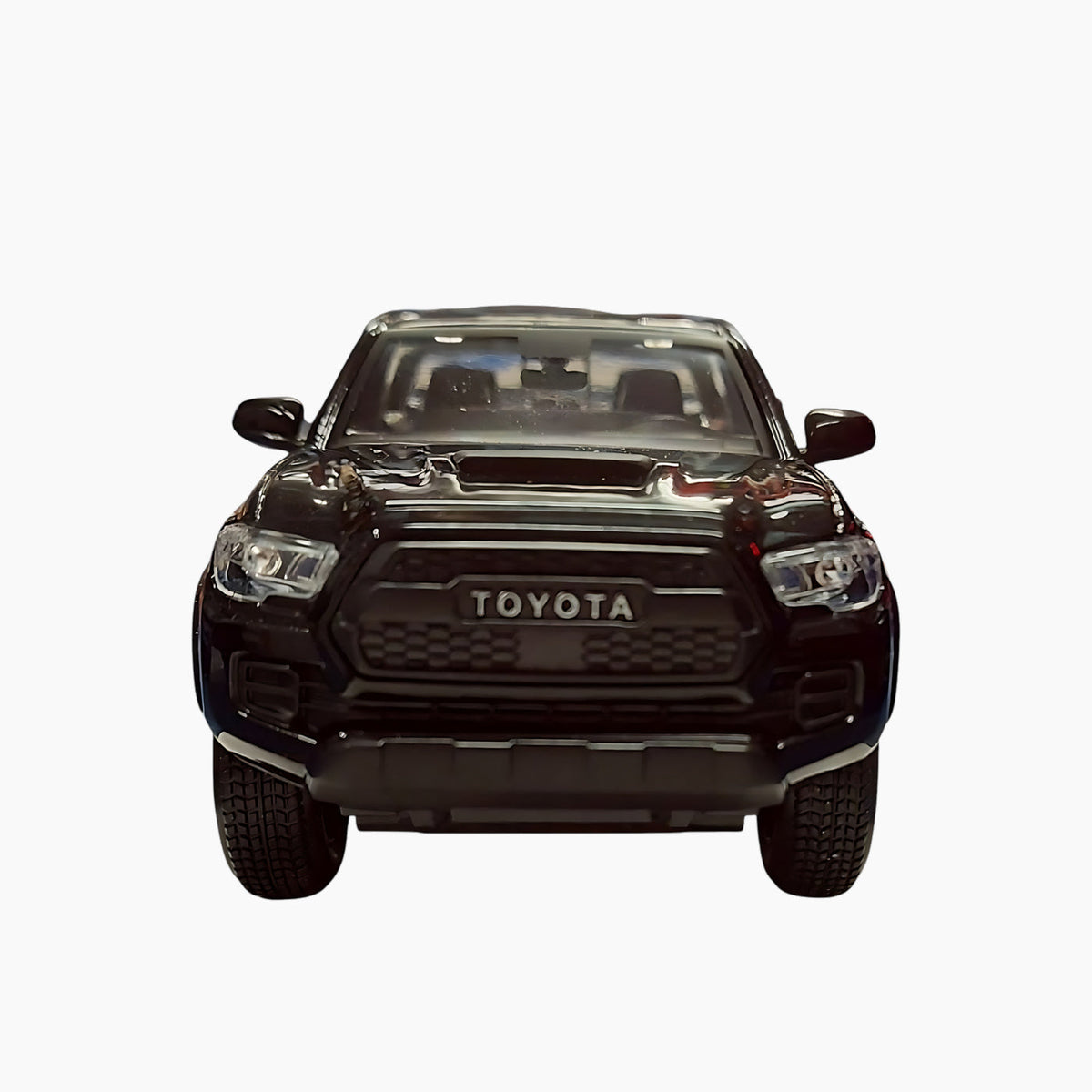 Maisto 2023 Toyota Tacoma TRD TRO Die-Cast Model Car – 1:27 Scale