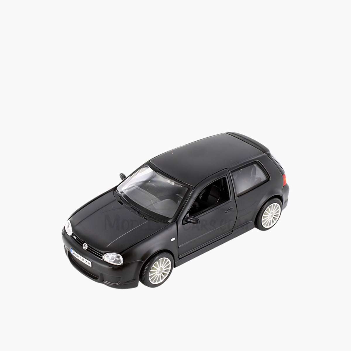 Maisto Volkswagen Golf R32 Die-Cast Model Car – 1:24 Scale