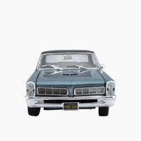 Bburago 1965 Pontiac GTO, Hurst Edition Die-Cast Model Car – 1:18 Scale