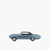 Bburago 1965 Pontiac GTO, Hurst Edition Die-Cast Model Car – 1:18 Scale