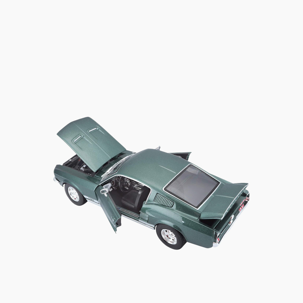 Maisto 1967 Ford Mustang Fastback Die-Cast Model Car – 1:18 Scale